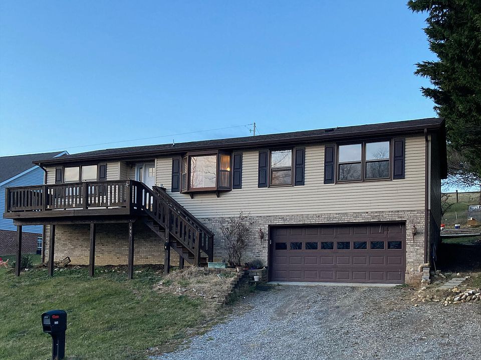 1st image of 995 Beaver Dr
