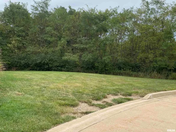 6128 N Lauren Ln, Peoria, IL 61614