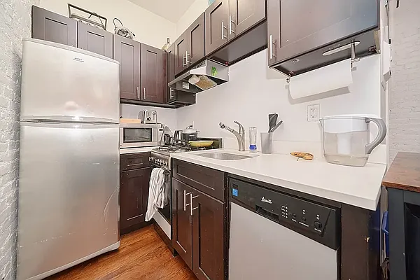 Rented by Living New York | media 13