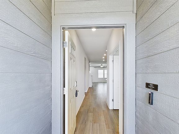 3rd image of 1513 Settlers Glen Dr