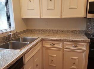 1471 Rainier Ct APT 1, Fircrest, WA 98466