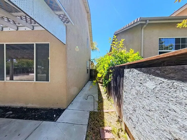 37978 Spur Dr — Photo 35
