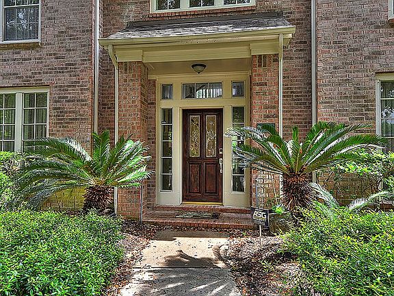 3rd image of 2707 Paradise Canyon Ct