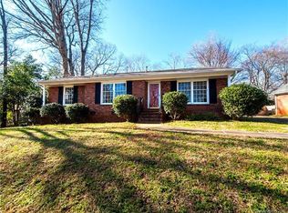 7000 Woodstock Dr, Charlotte, NC 28210