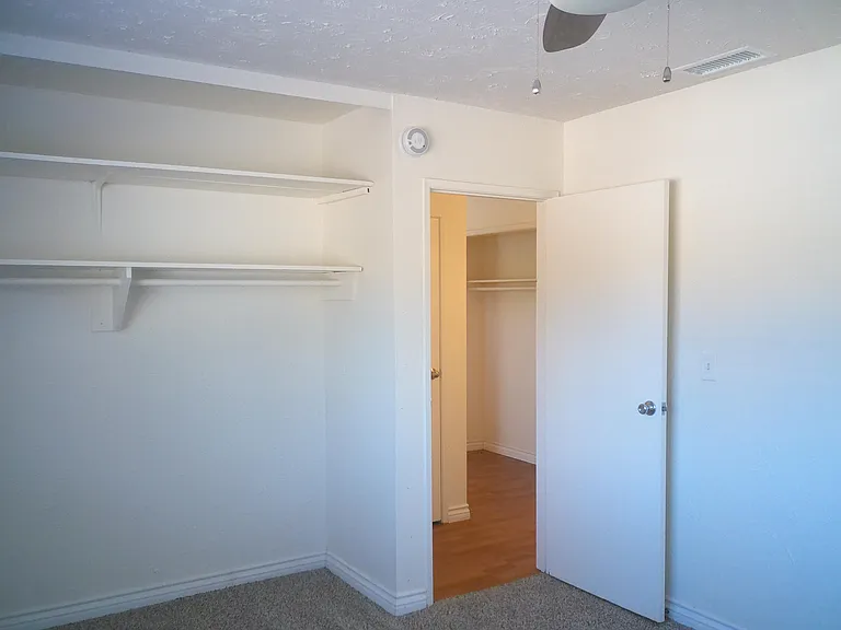 843 Garfield Ave — Photo 6