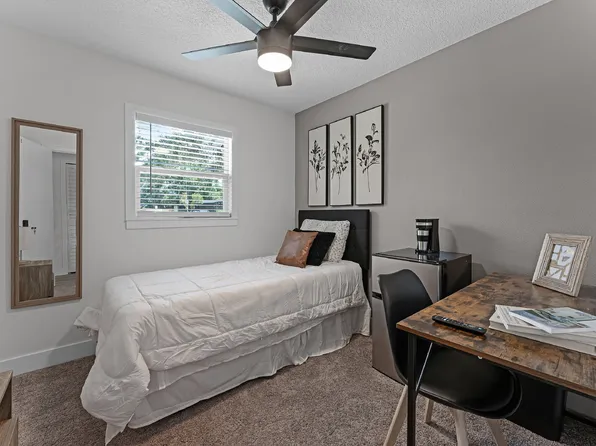 5251 Lanette St Room 5, Orlando, FL 32811