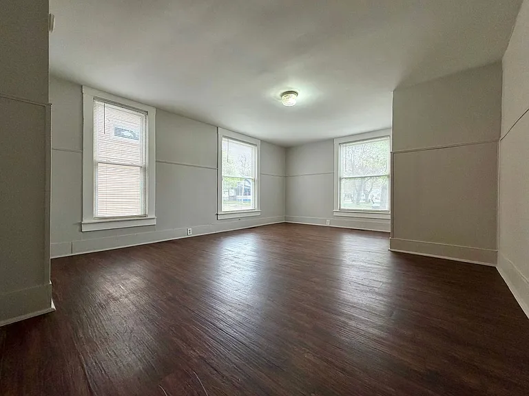 1515 Hoyt St — Photo 9