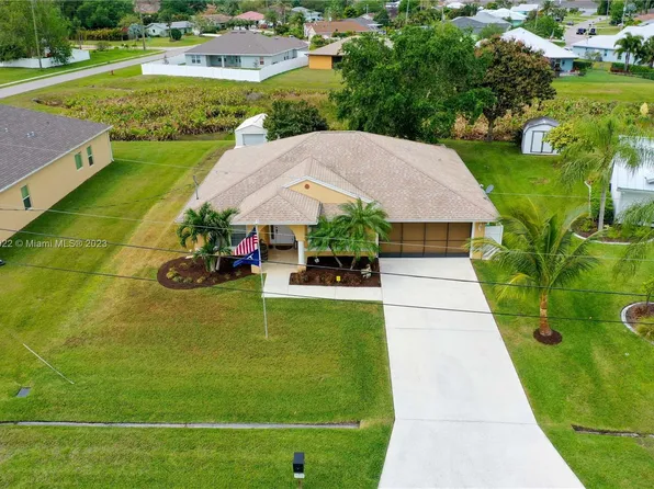 6890 NW Hogate Cir, Port Saint Lucie, FL 34983