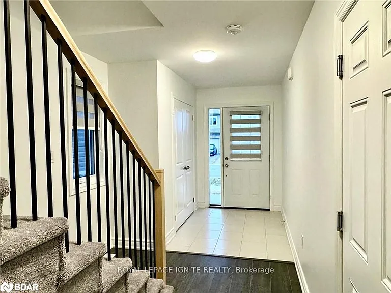 1 Millcreek Dr — Photo 2