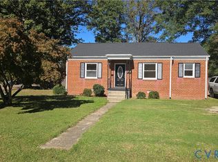 38 Eastlake Dr, Sandston, VA 23150