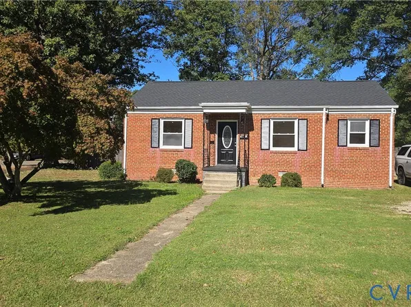 38 Eastlake Dr, Sandston, VA 23150