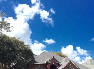 254 Chestnut St, Lake Jackson, TX 77566