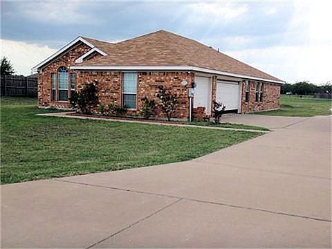 4th image of 9524 Semintal Dr