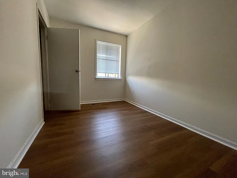 4570 Conwell Dr — Photo 12