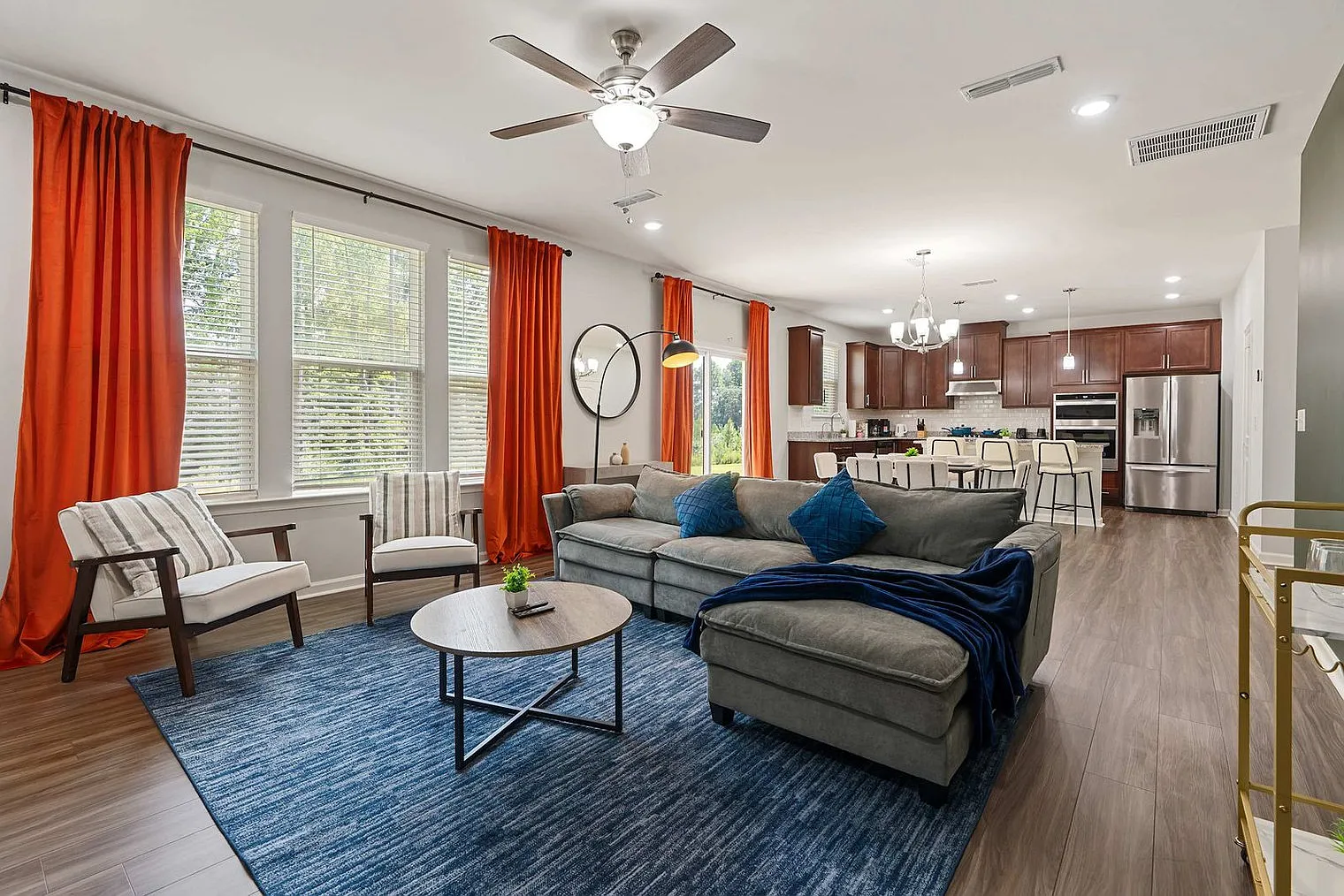 5 bed, 3.0 bath, $5,300 — Photo 1