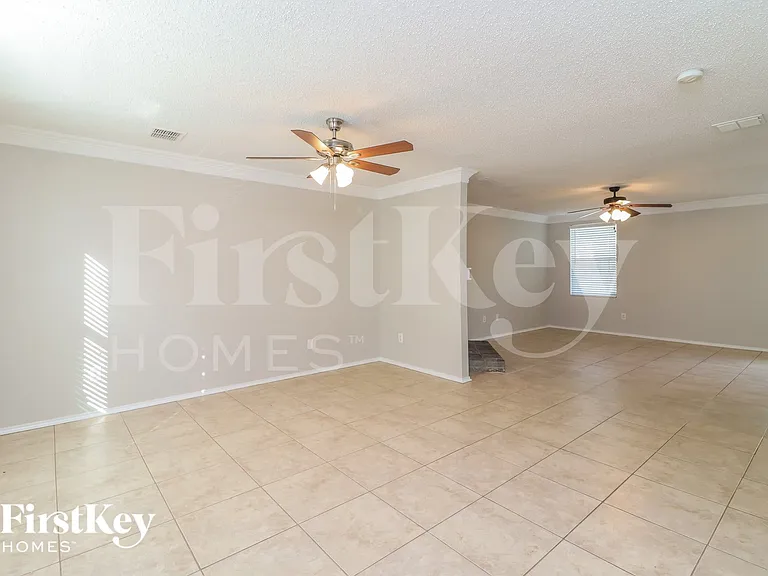 3900 Golden Horn Ln — Photo 4