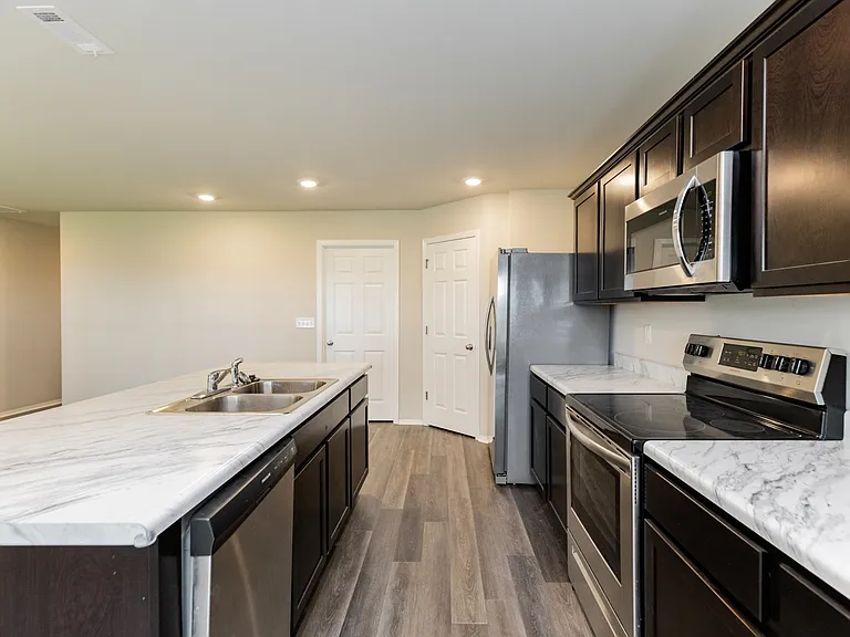 3707 S 1st Pl — Photo 4