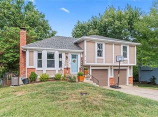 10124 W 49th Pl, Merriam, KS 66203