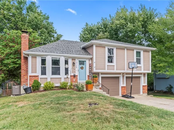 10124 W 49th Pl, Merriam, KS 66203