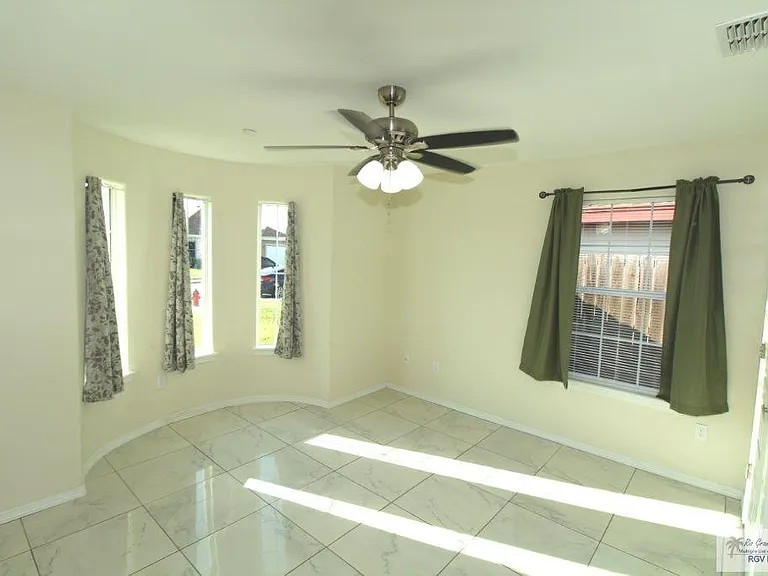 23329 Grapefruit Ave — Photo 18