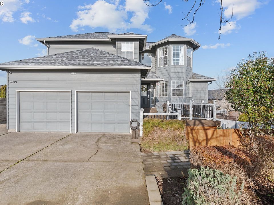 1st image of 2039 Flag Stone Ct NE