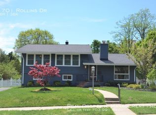 1701 Rollins Dr, Alexandria, VA 22307