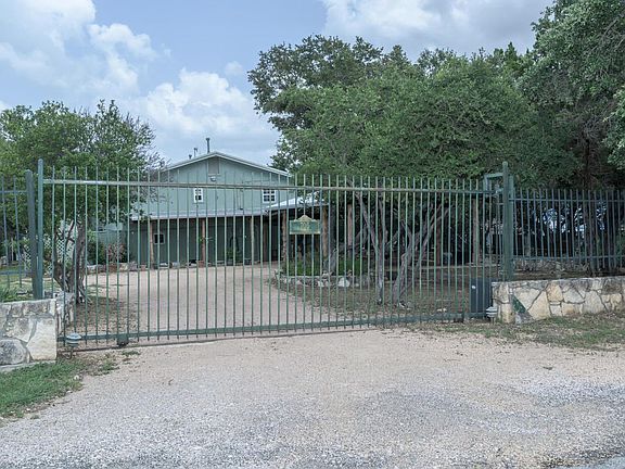 3rd image of 705 Nomad Dr