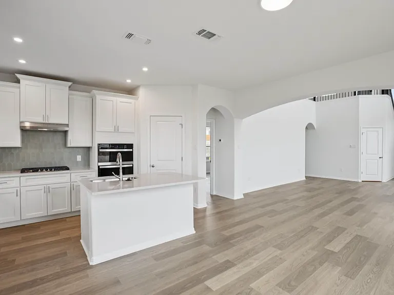 6409 Mary Lewis Dr — Photo 6
