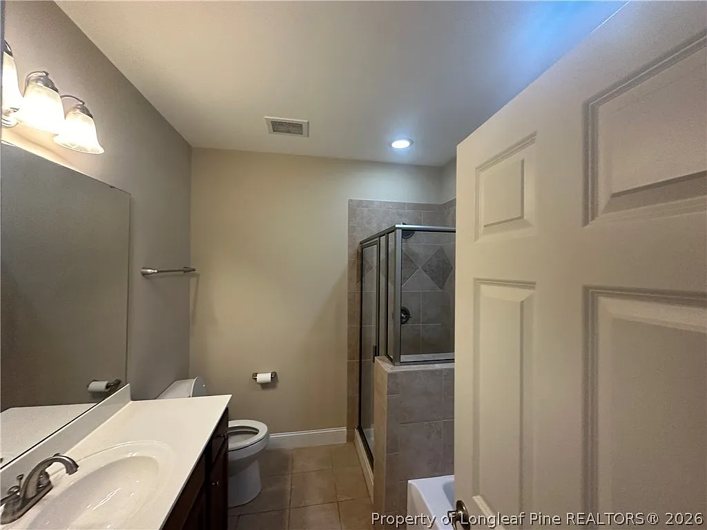 2 bed, 2.0 bath, 1410 sqft, $1,600 — Photo 3