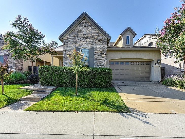 1st image of 1679 Montrose Ln