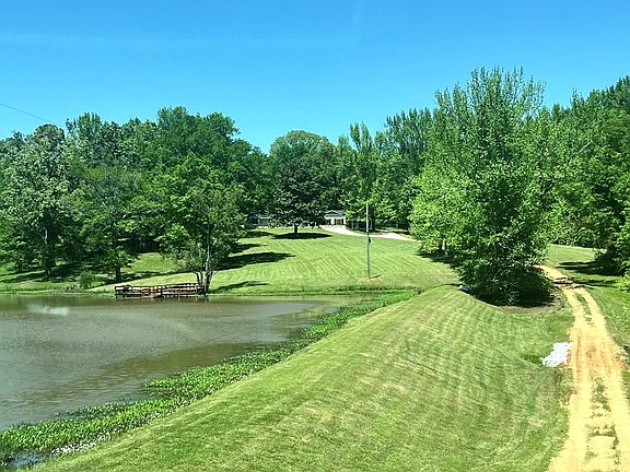 5th image of 1250 Friendship Rd E