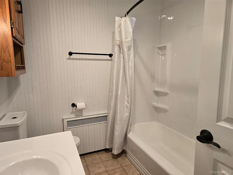 2758 N Cedar Ave — Photo 20