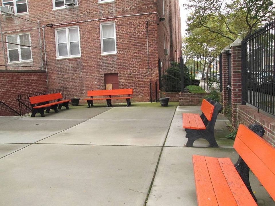 2nd image of 2427 E 29th St APT 3B