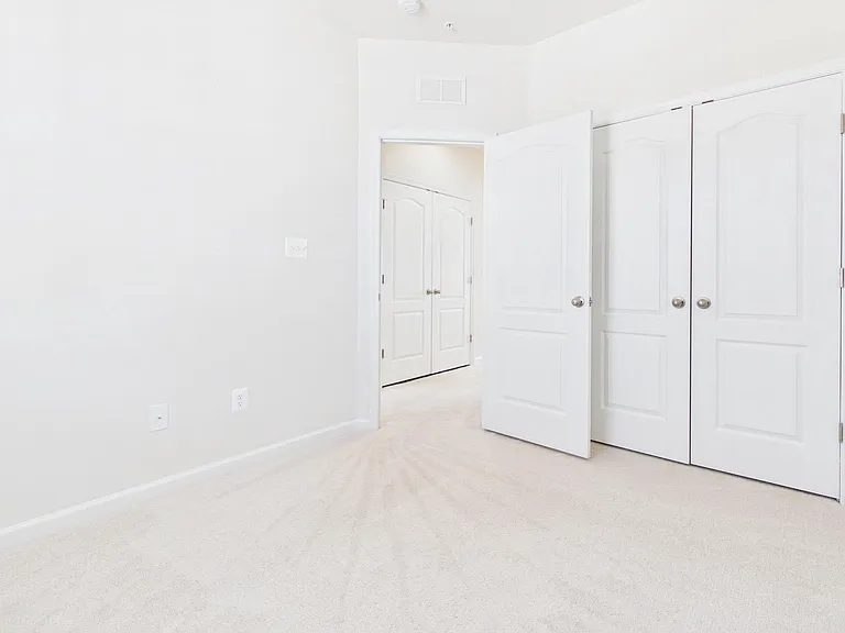 33 Chester Ct — Photo 39