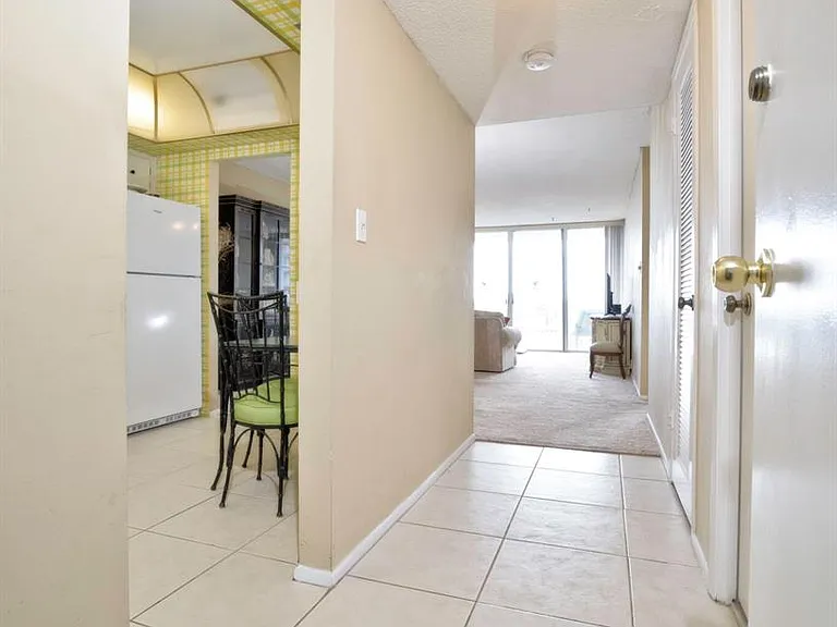 18081 Biscayne Blvd #403 — Photo 20