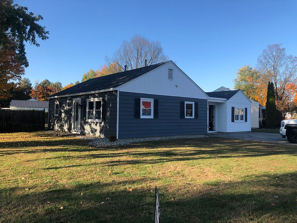 1st image of 36 Hillcrest Ave