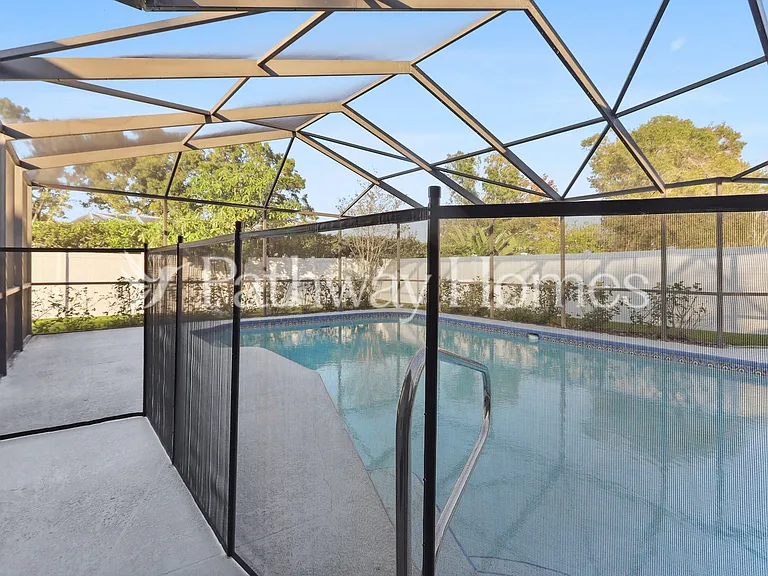 1935 Spanish Oaks Dr N — Photo 19