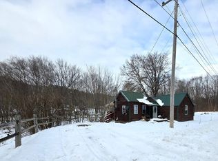 629 Roxbury Rd, Mexico, ME 04257