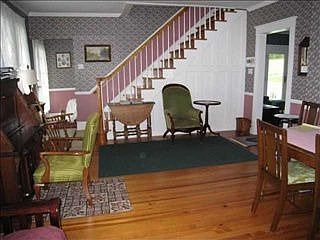2nd image of 1619 Hermance Rd