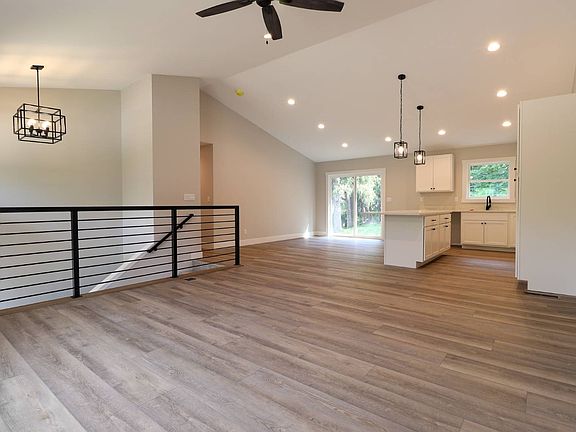 3rd image of 3080 Helen Ridge Ct