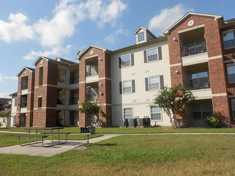 Atascocita Pines — Photo 7