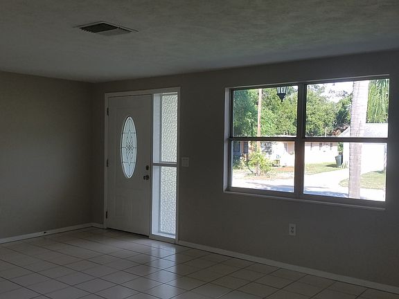 2nd image of 962 Cedarwood Ave