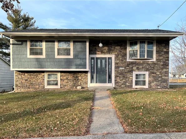 4150 Briarcliff Dr, Des Moines, IA 50317