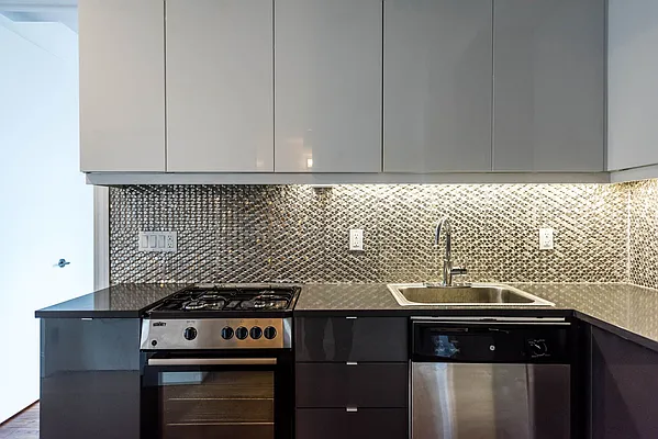 Rented by Nooklyn NYC LLC | media 57