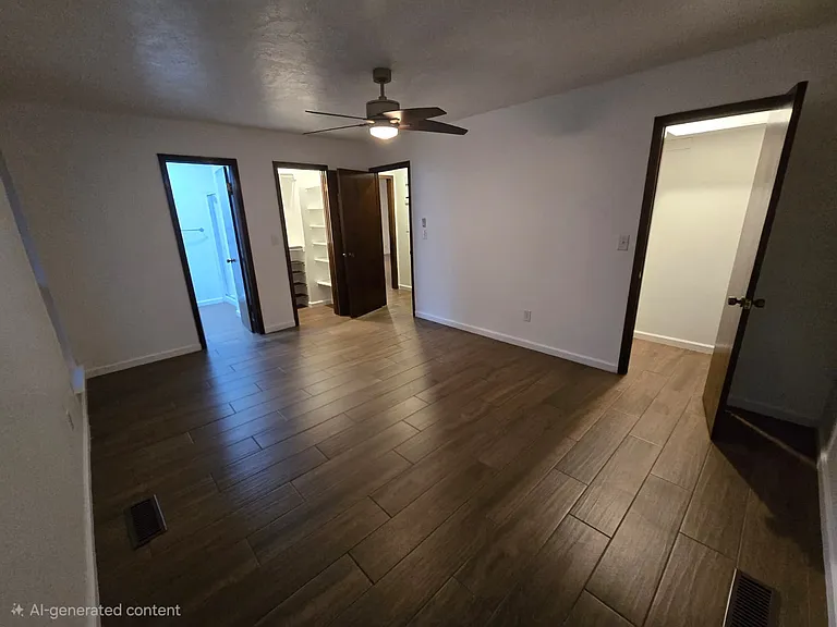 8912 N Markwell Ave — Photo 1