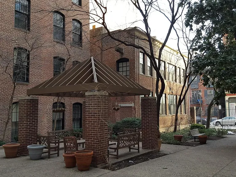 315 New St #106 — Photo 13