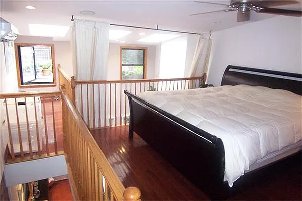 Rented by Sir Realty | media 30