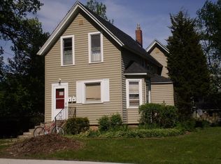 327 Anderson Blvd #1, Geneva, IL 60134