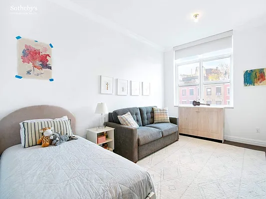 Rented by Sotheby's International Realty | media 19