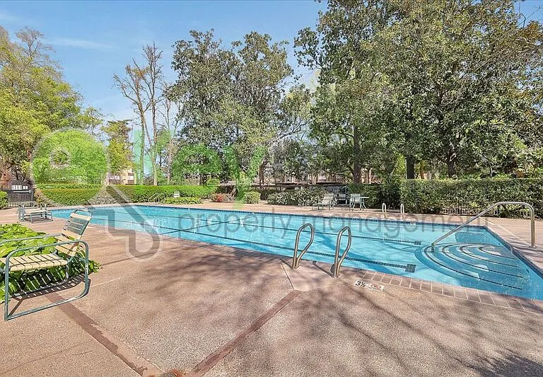2254 Woodside Ln #2 — Photo 1